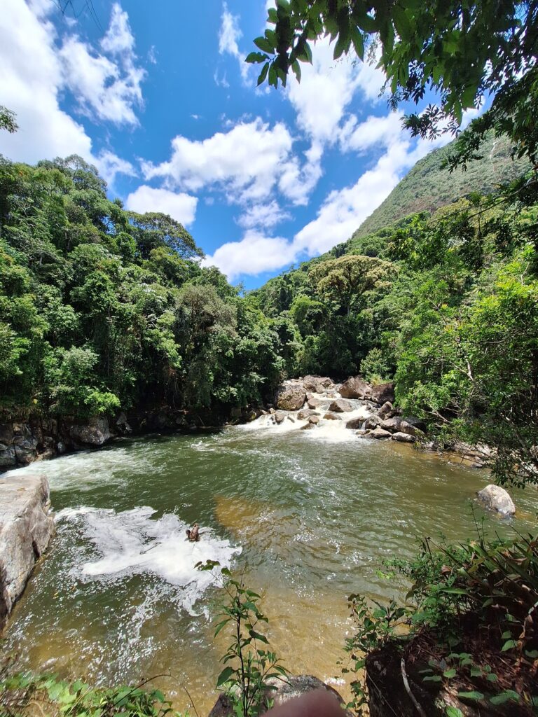 caption-768x1024 Poço Feio Lumiar: Um Guia Completo para o seu Passeio